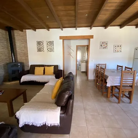 Casa Rural Alpes Conil, Solo Familias Holiday home *