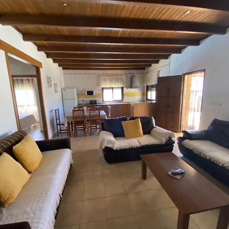 Casa Rural Alpes Conil, Solo Familias *