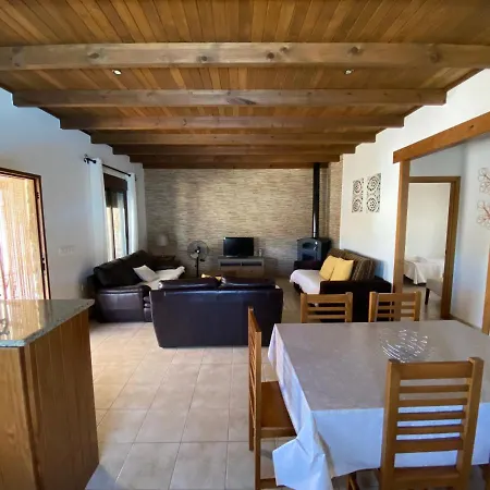 Holiday home Casa Rural Alpes Conil, Solo Familias